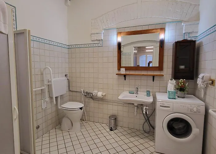 Antico Borgo Aparthotel 4*