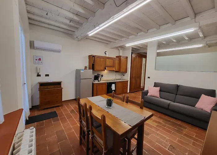 Antico Borgo Aparthotel 4*