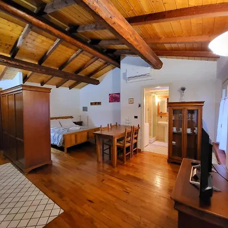 Antico Borgo 4* مودينا