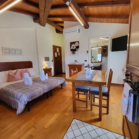 Antico Borgo *