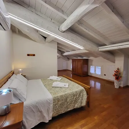 Aparthotel Antico Borgo Modena