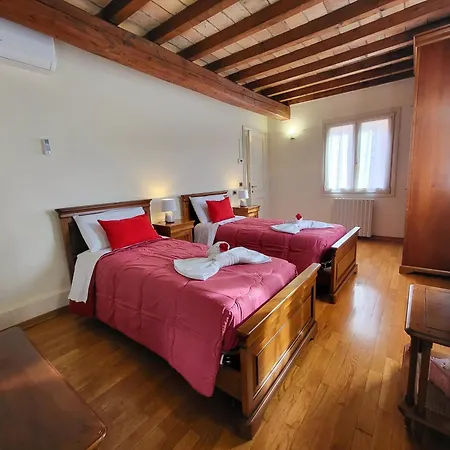 Aparthotel Antico Borgo Modena