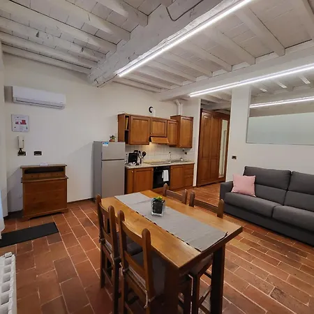 Antico Borgo Apartahotel 4*
