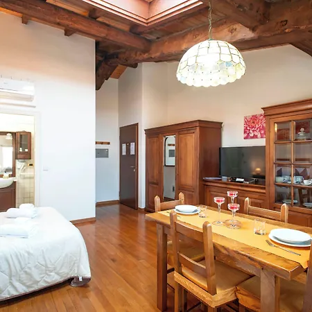 Antico Borgo Aparthotel 4*
