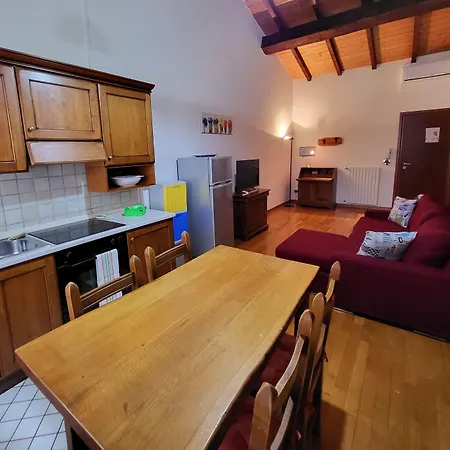 Antico Borgo Aparthotel 4*